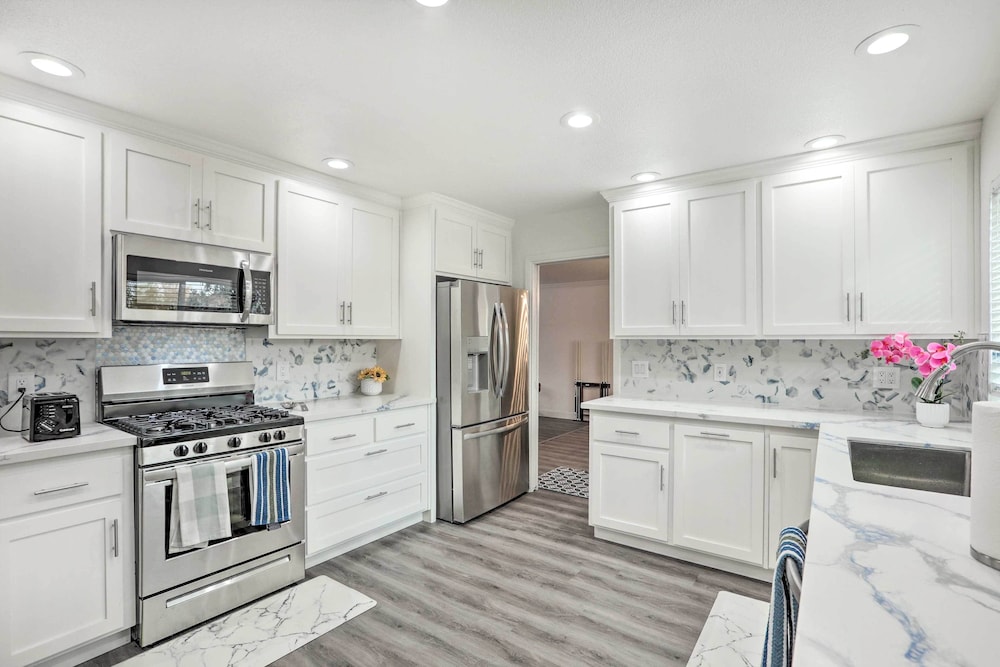 Reno Vacations - Sleek Family Retreat: 4 Mi to Downtown Reno! - Property Image 30