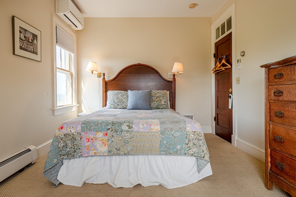 Anchor House Inn