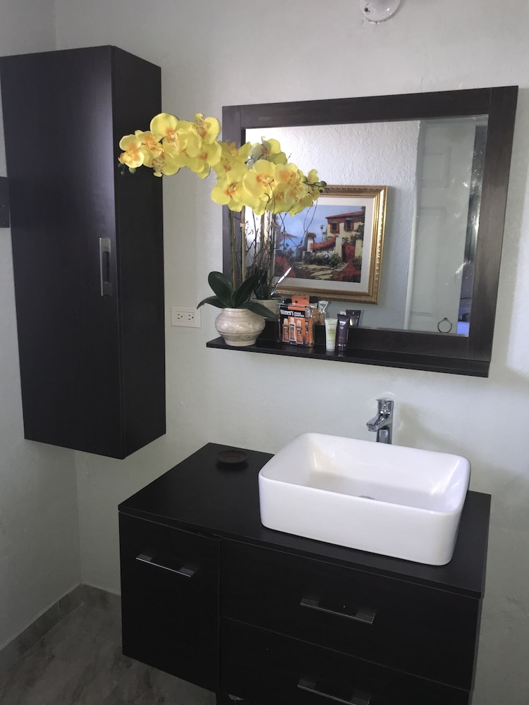 Abacus Jamaica the Zana Suite