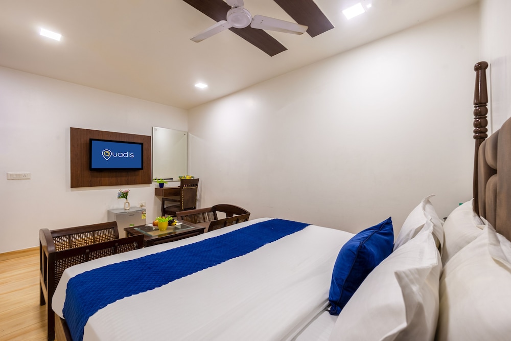 Hotel Downtown by Quadis - East of Kailash