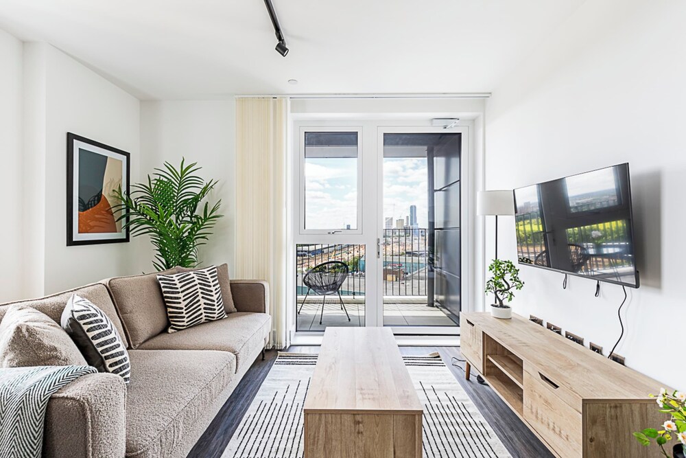 Luxurious West London Apartment