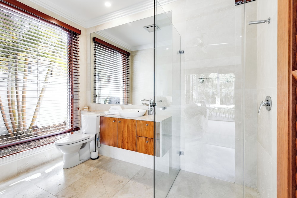 Lux Tropical Haven Mooloolaba Moonda5
