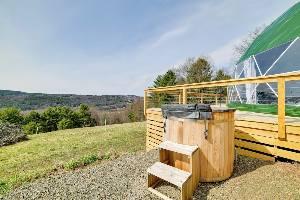 Barrel Hot Tub at The Eagle Dome in Franklin!
