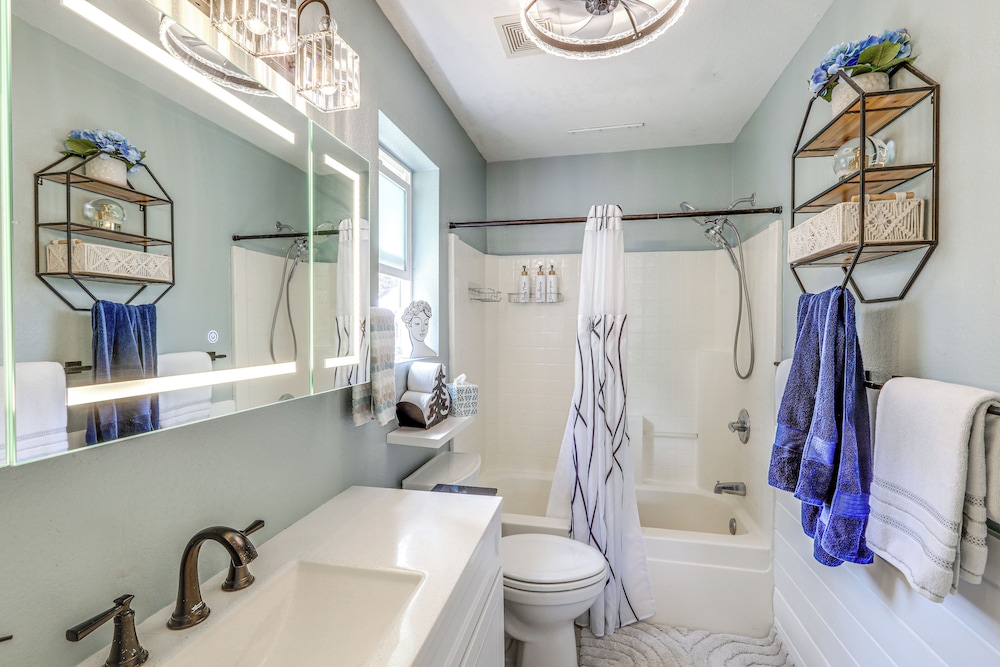 Half-mi to Trails: Pet-friendly Home in Flagstaff!
