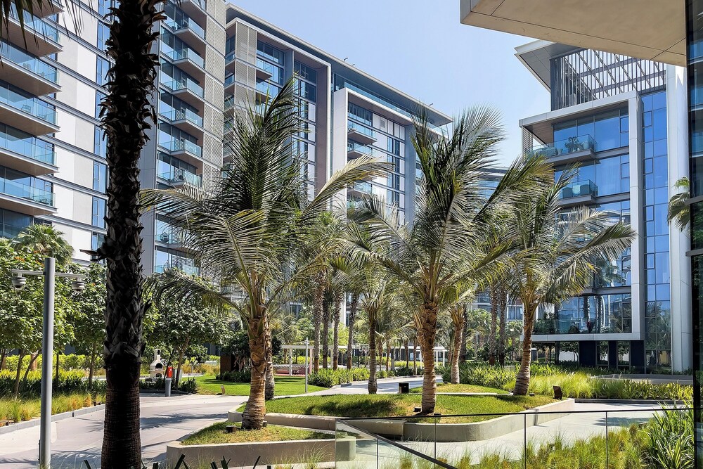 Luxury 3bdr on Bluewaters island