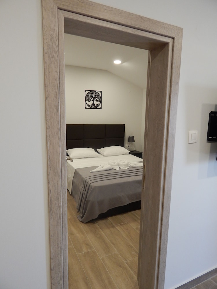 Nioplias Luxury Apartments Pefkohori