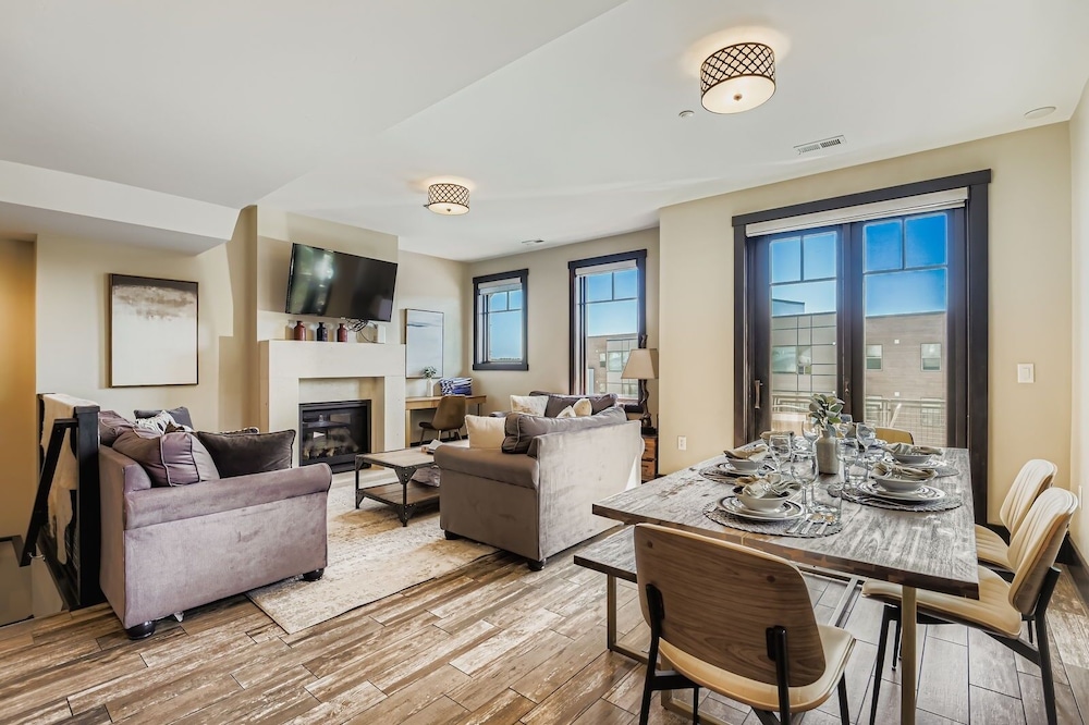 Tranquil Blackstone Getaway 3 Bedroom Townhouse