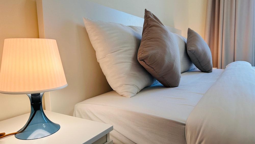 Sunday Sheikh Zayed Road Concord Tower 1 BR by Belvilla