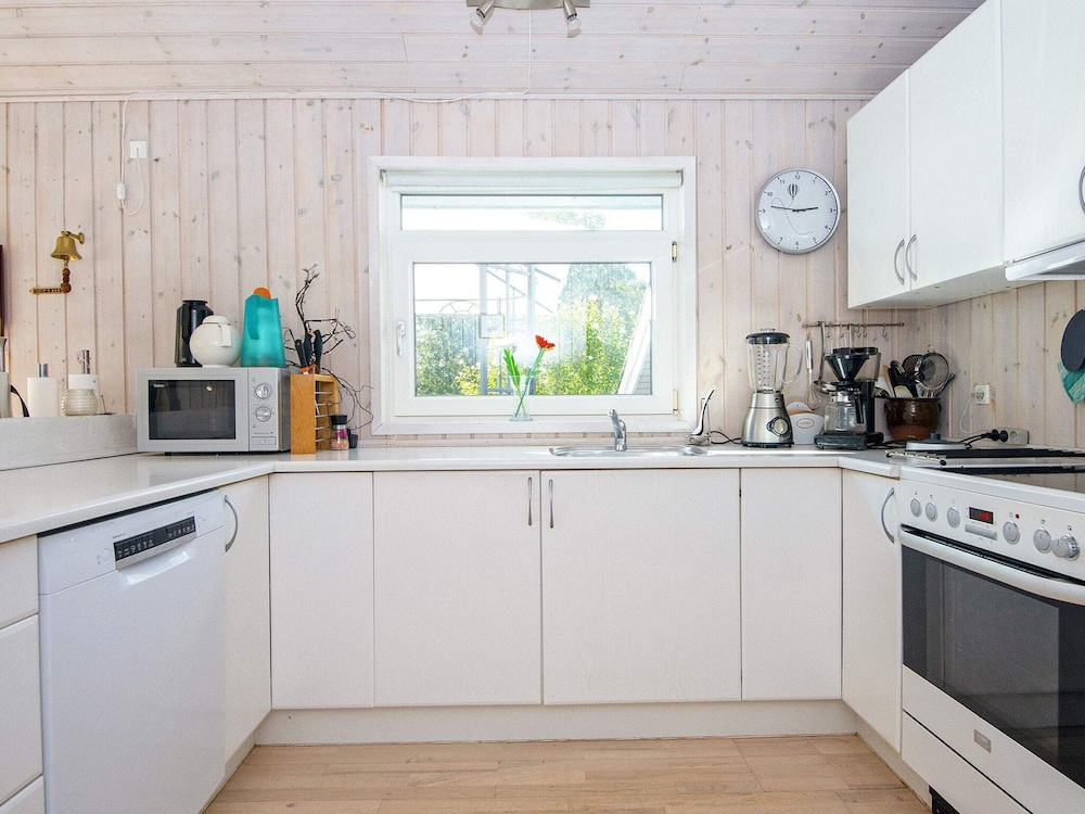 Serene Holiday Home in Juelsminde near Beach view 5