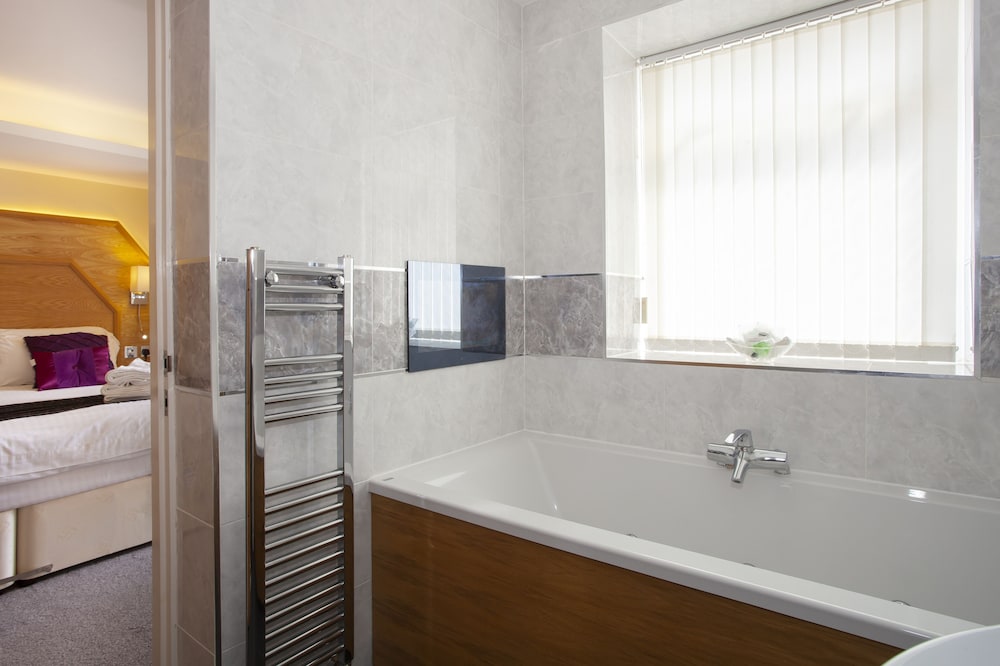 Queens Mansions view 5