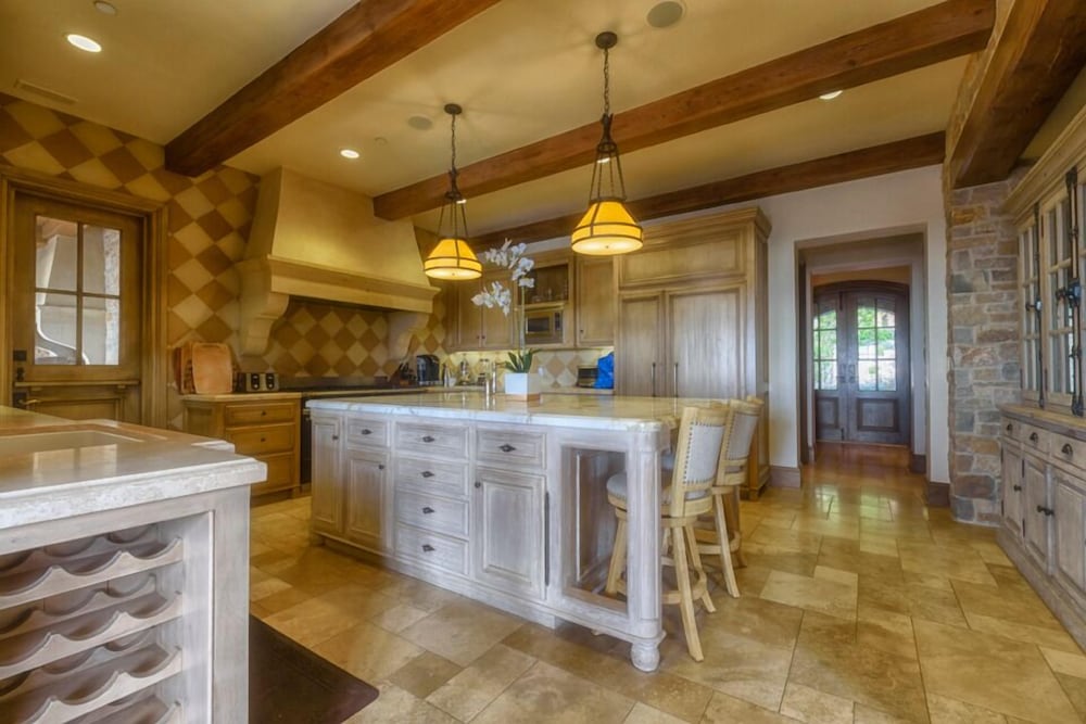 Lx1: Chateau D' Renaitre - Carmel-by-the-sea Luxury Villa: - Property Image 15
