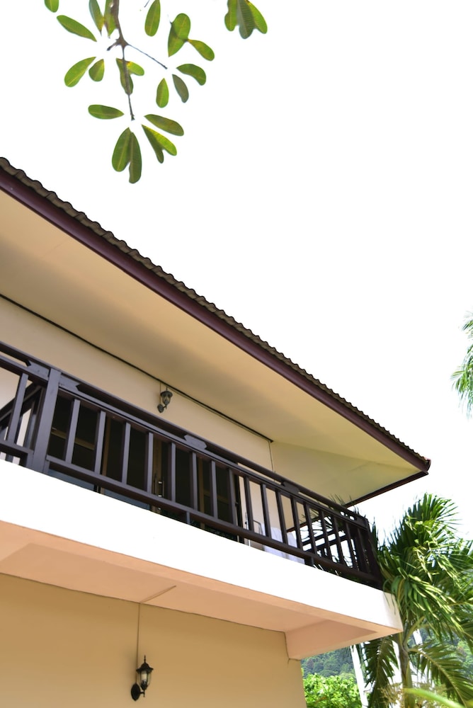 Baan Chai Lay Apartment