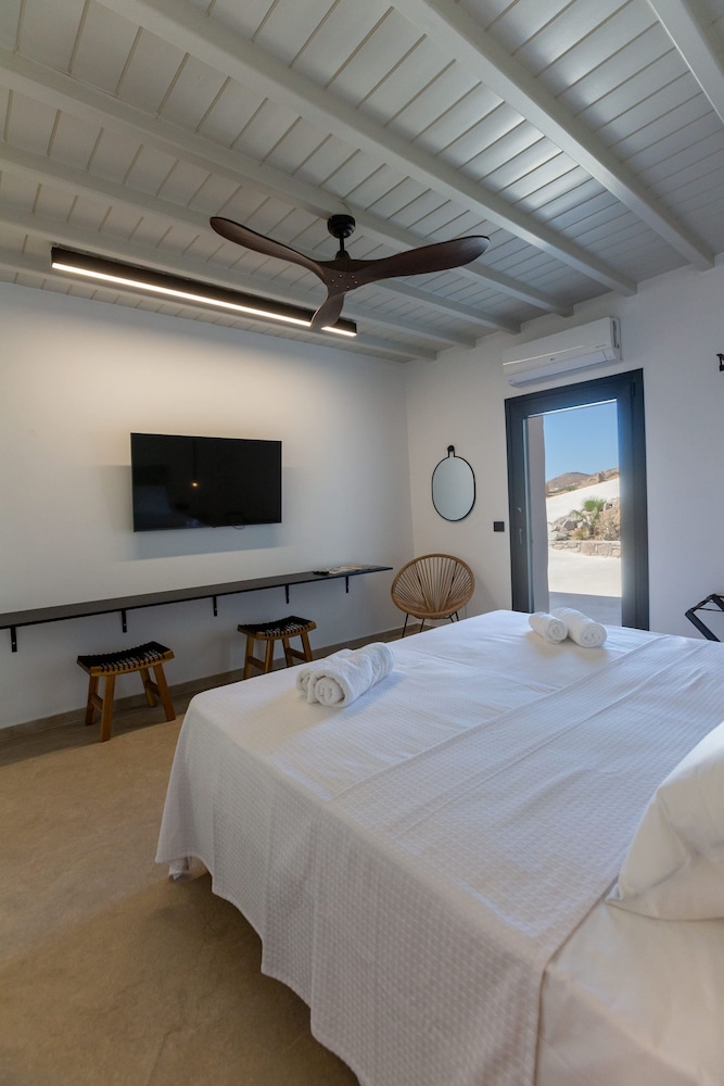 Amaze Mykonos Luxury Seaview Retreat