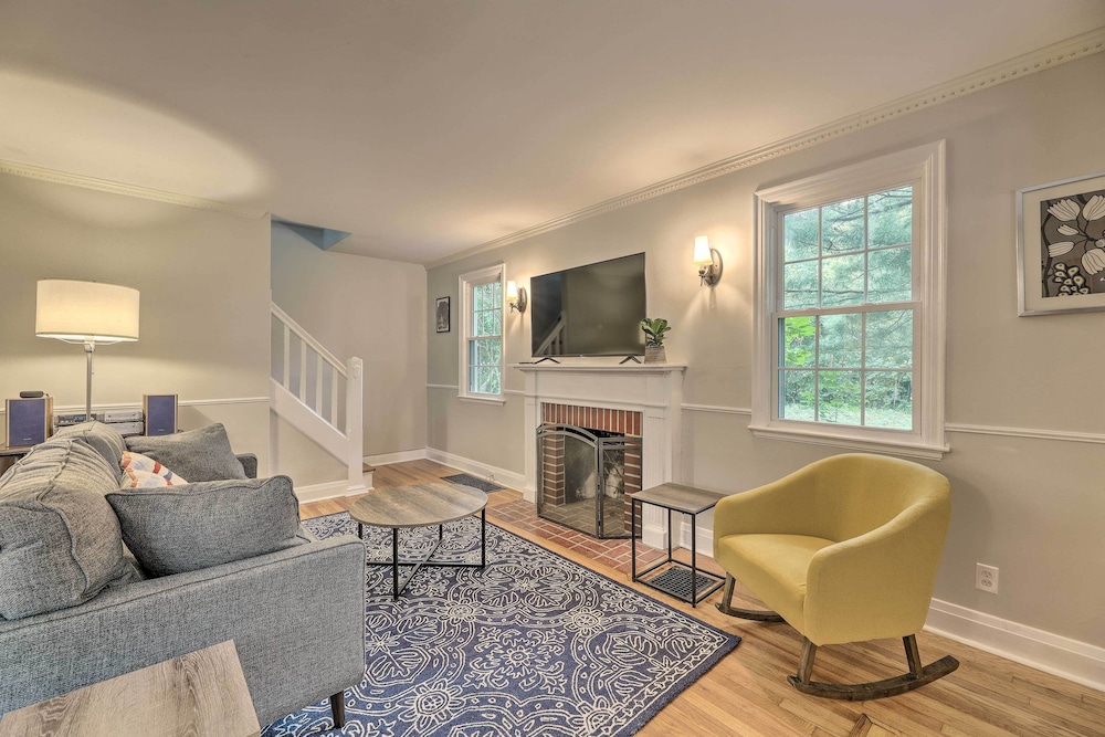 Cincinnati Vacations - Charming Cincinnati Home < 10 Mi to Downtown! - Property Image 1