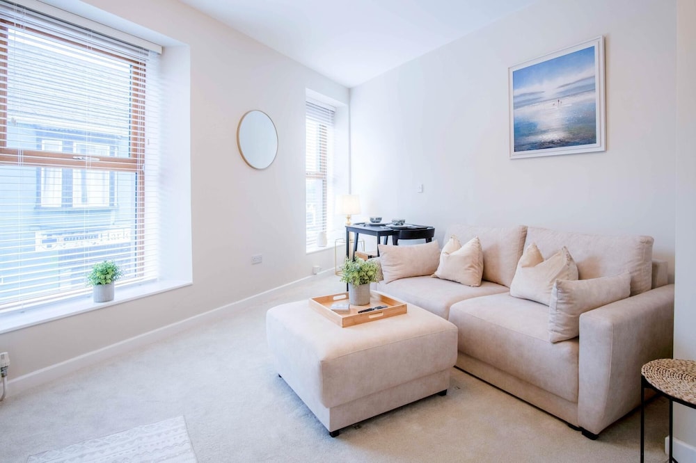 Station Road - 1 Bedroom Apt - Burry Port