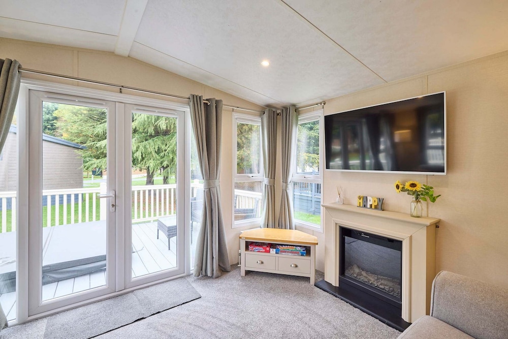 Host Stay Nightingale Lodge