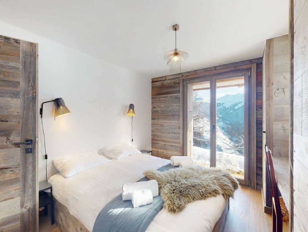 Cosy Chalet in Vex With Balcony