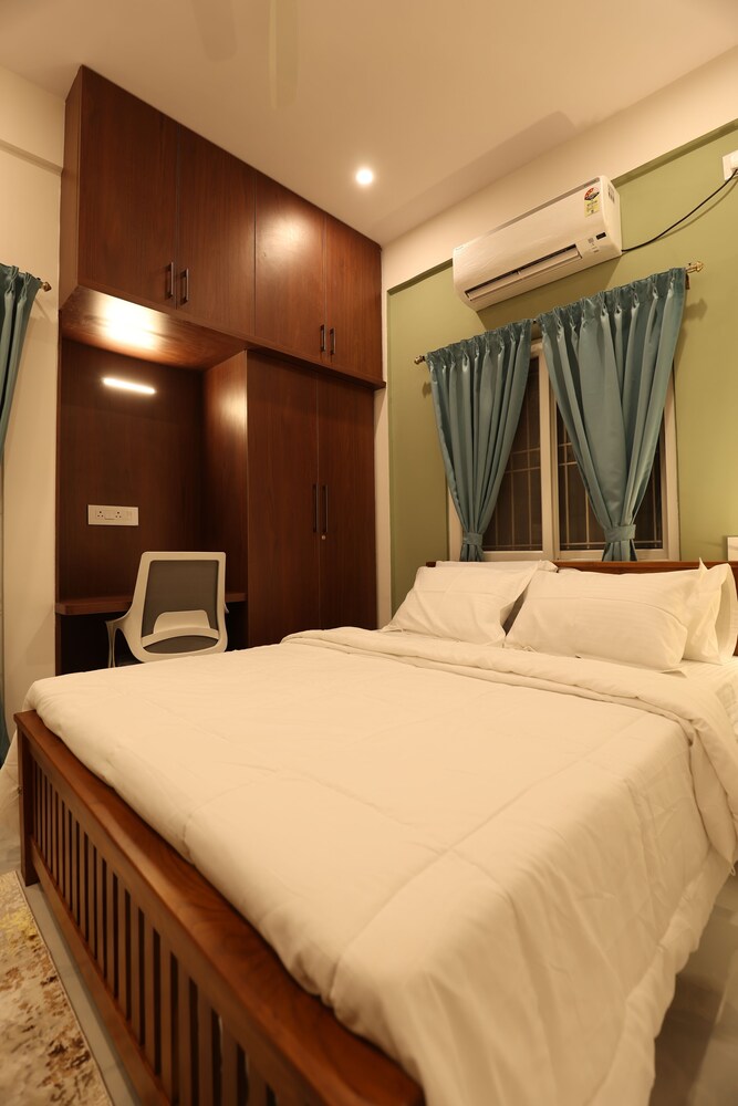 Olivette Suites