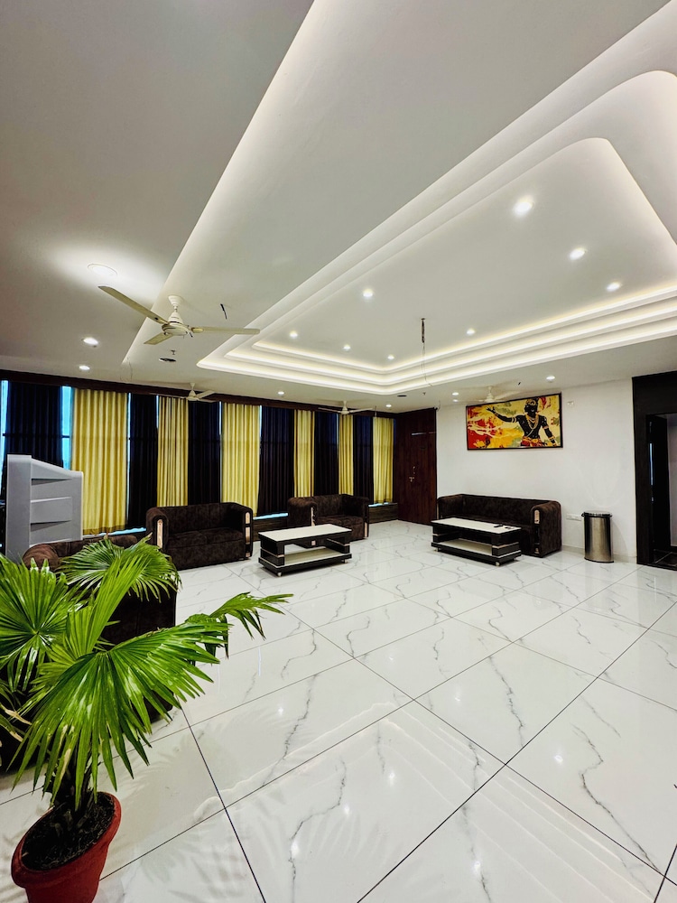 Hotel Ellora Inn Best Hotel In Sultanpur