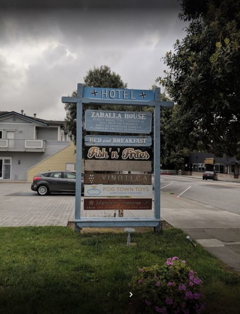 Half Moon Bay Vacations - Zaballa House - Property Image 10