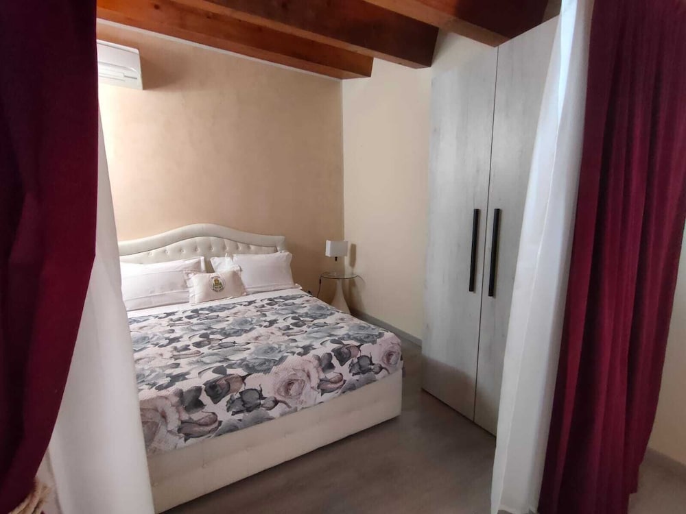 Ortigia Royal Suite