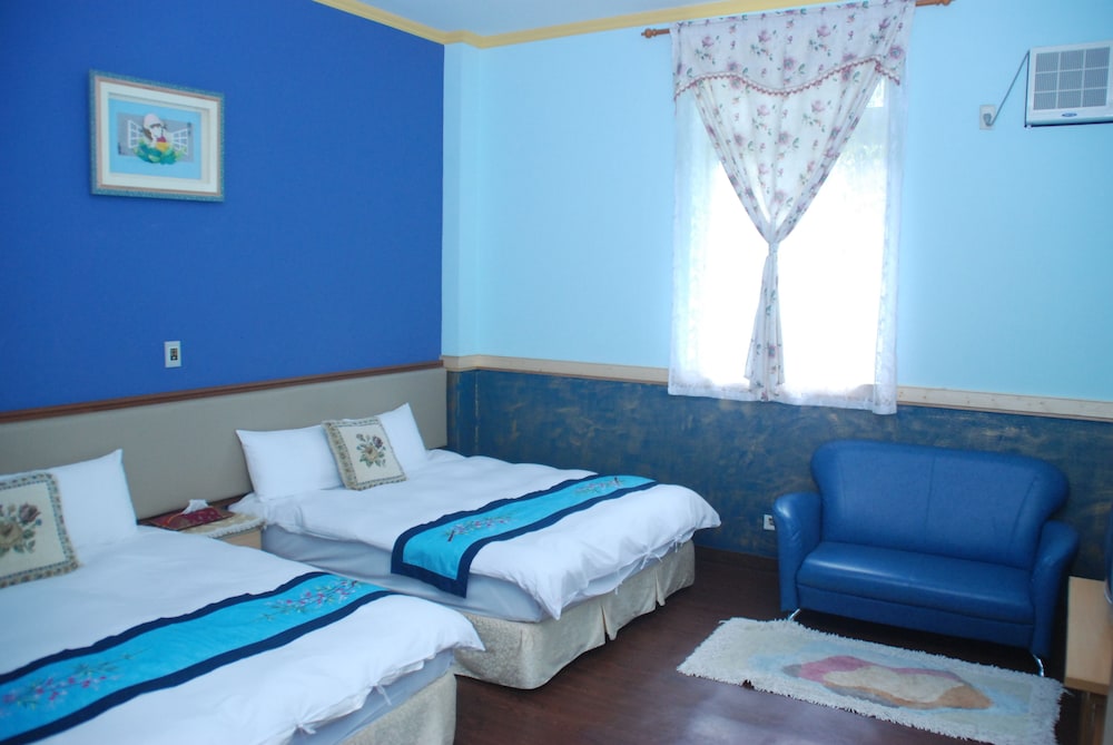 Nine Aboriginal B&B