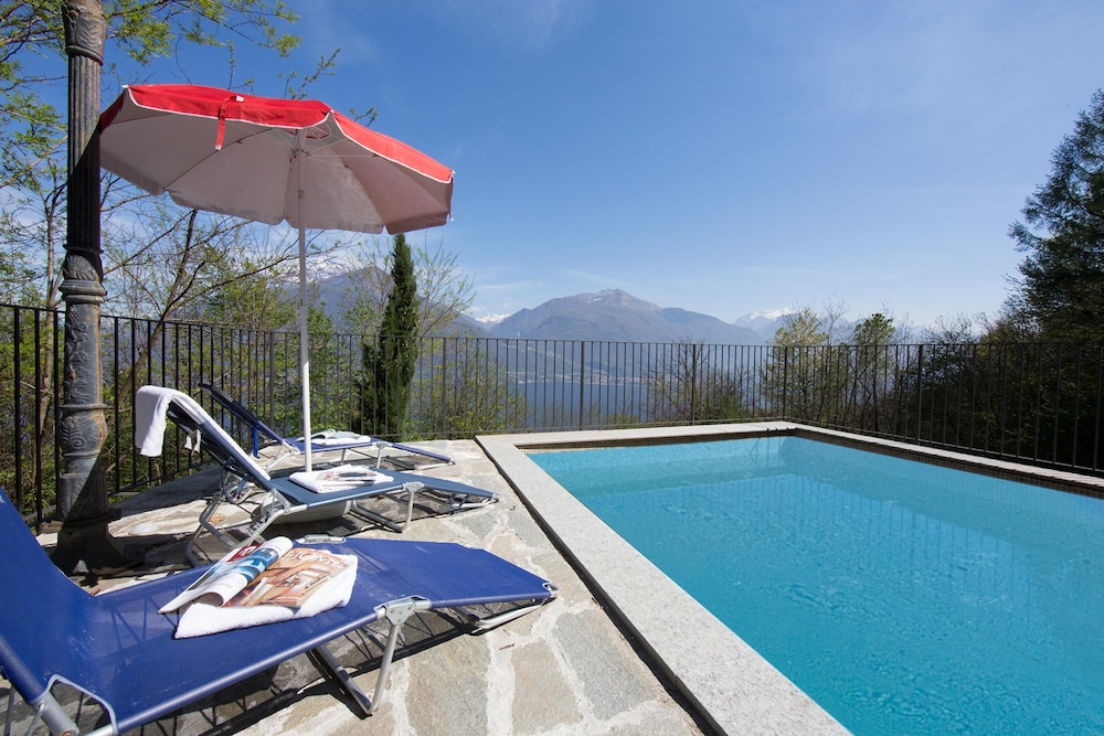 Villa Aquila in Pianello del Lario