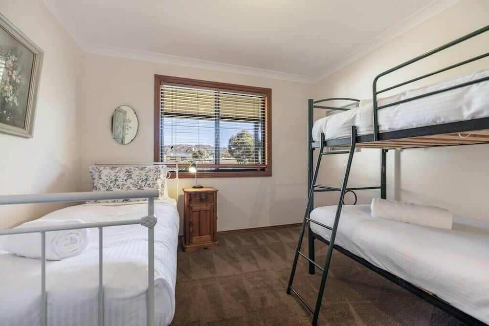 Ithaca Cottage by Your Innkeeper Mudgee view 4