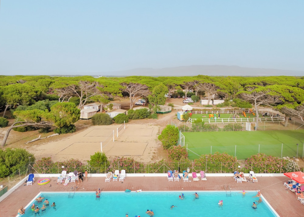 Happy Camp in Camping S'Ena Arrubia