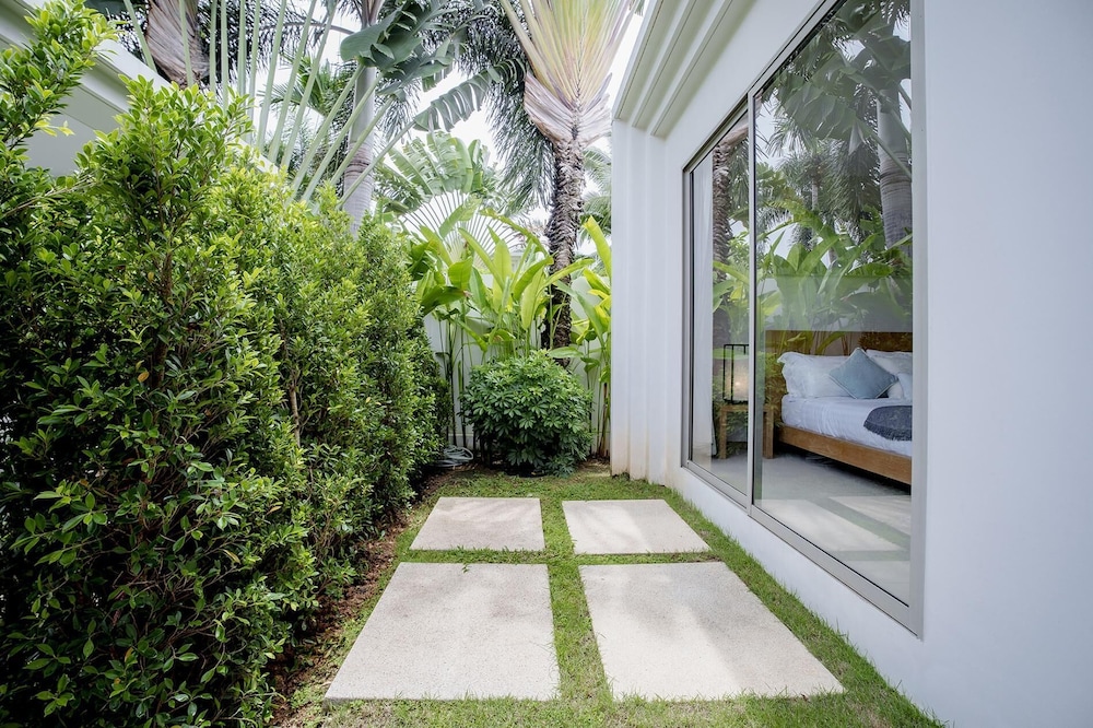 Trichada Stylish Private Pool Villa 3, Bang Tao