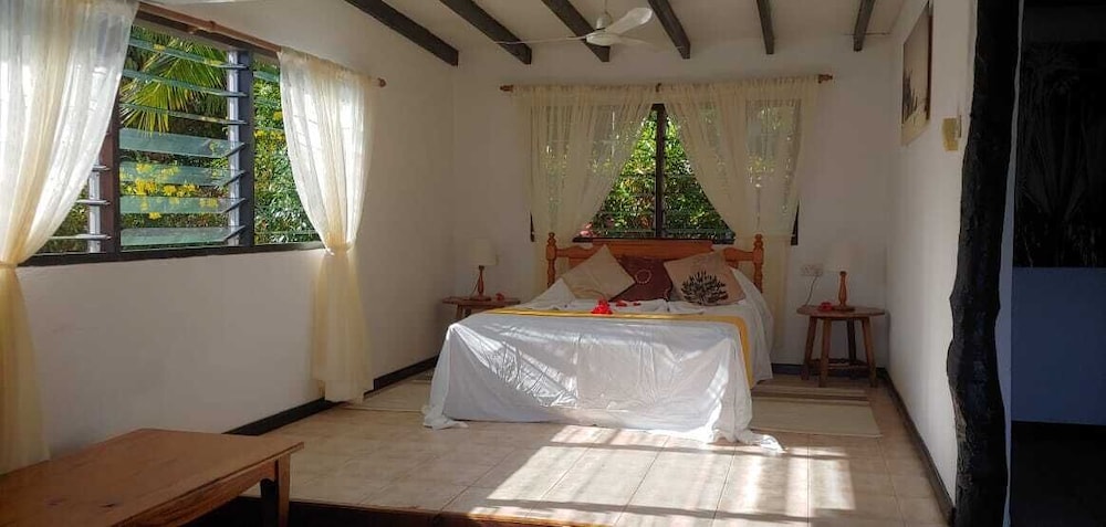Mango Lodge