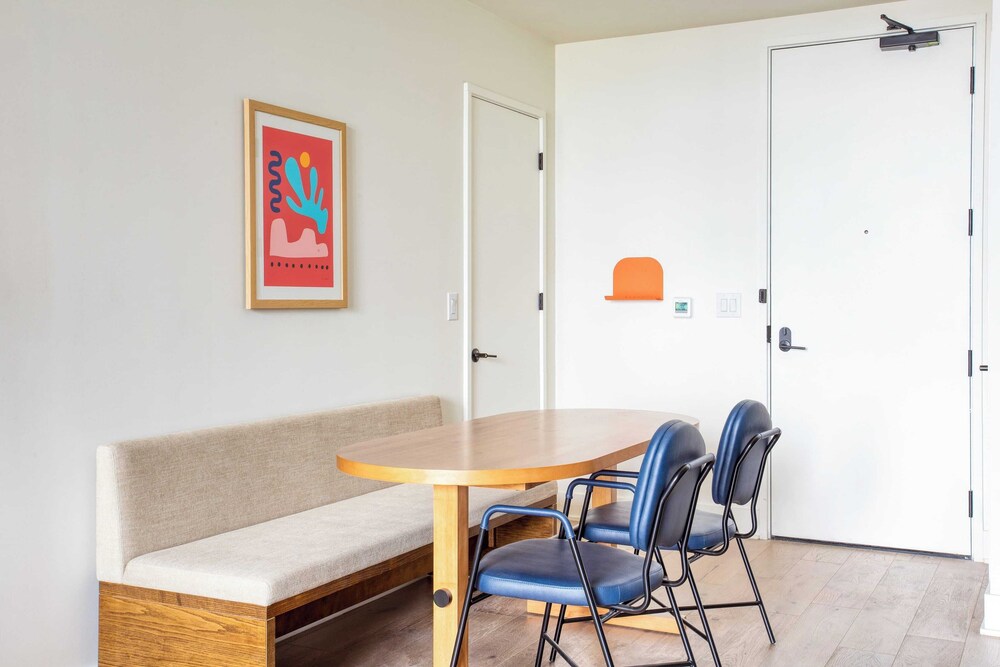 Sleeps 34! 11 Condos in New Austin High Rise w/ Rooftop Pool, Gym, Yoga Studio