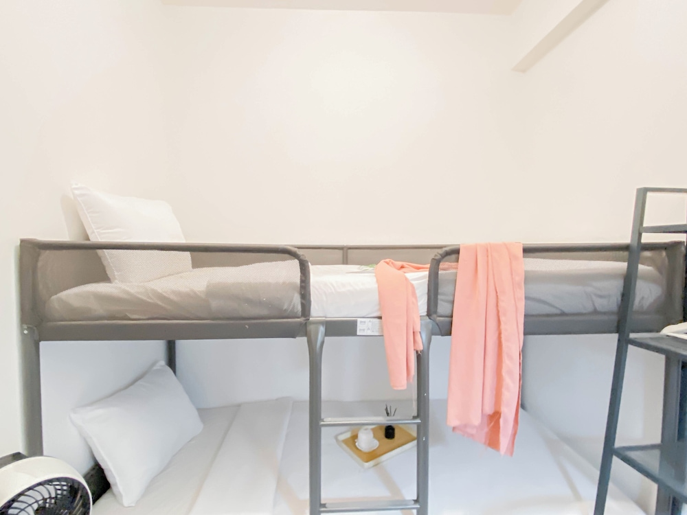 Standard 2Br At Podomoro Golf View Apartment