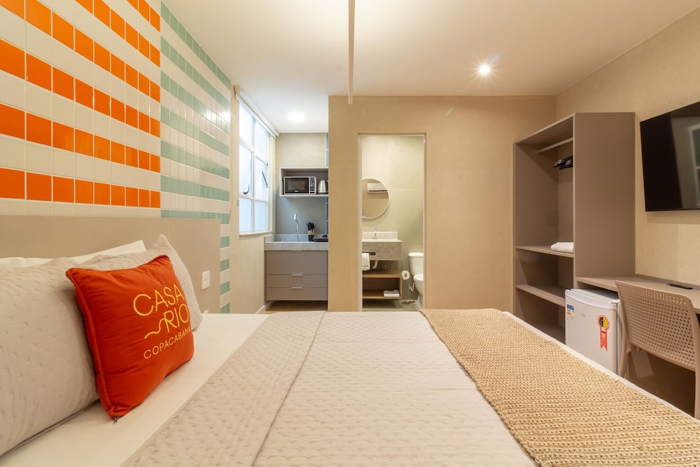 Cosy a few Steps From Copacabana Beach Q14