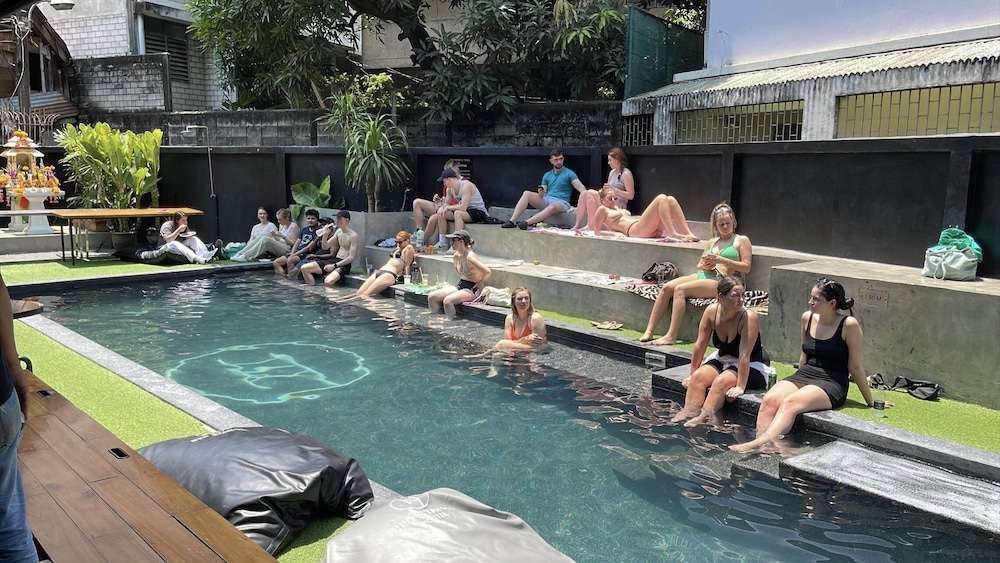 BED STATION HOSTEL KHAOSAN
