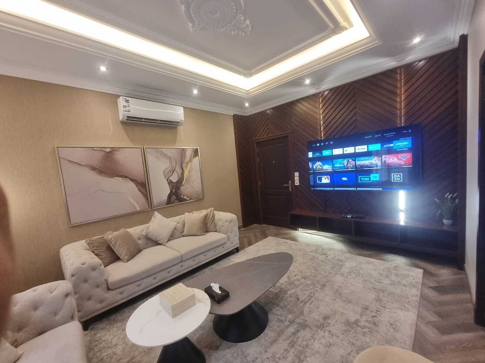 Hometel Khozama Jed