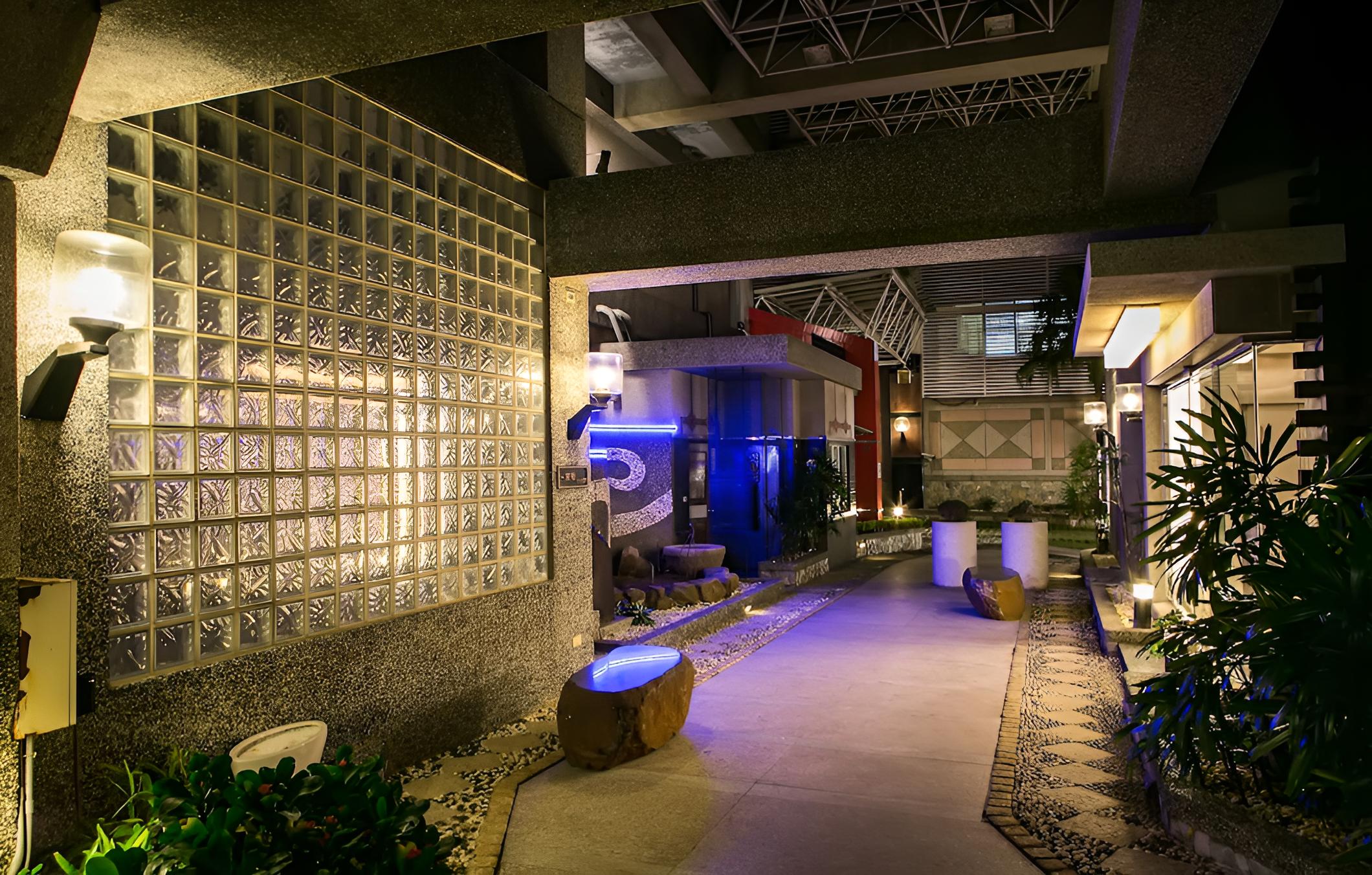 Yung Hwa Chun Hotel