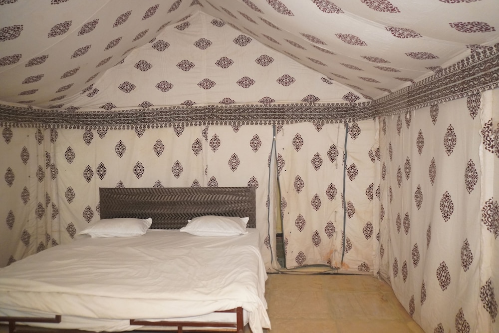 Raj Dunes Resort