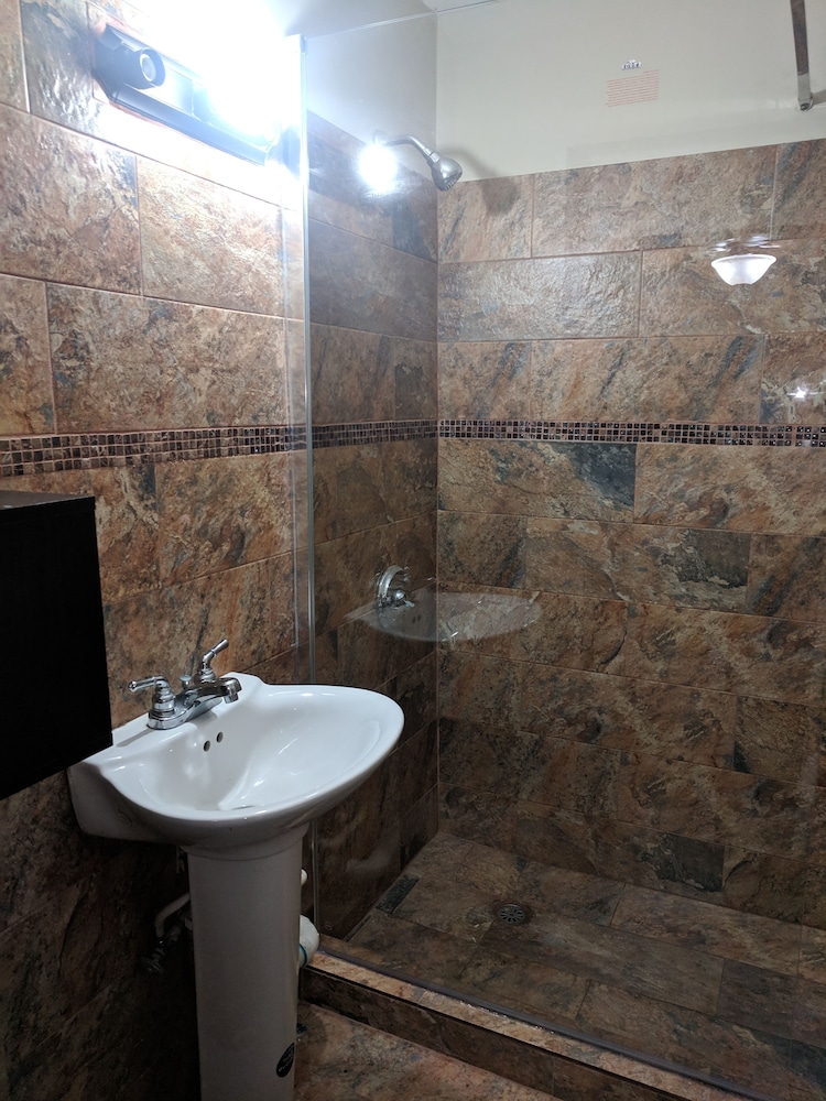 Rockhampton Retreat Guest House