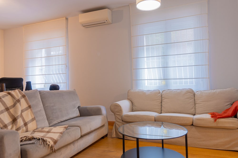 M Pdh520 Apartamento Amplio y Elegante en Paseo d