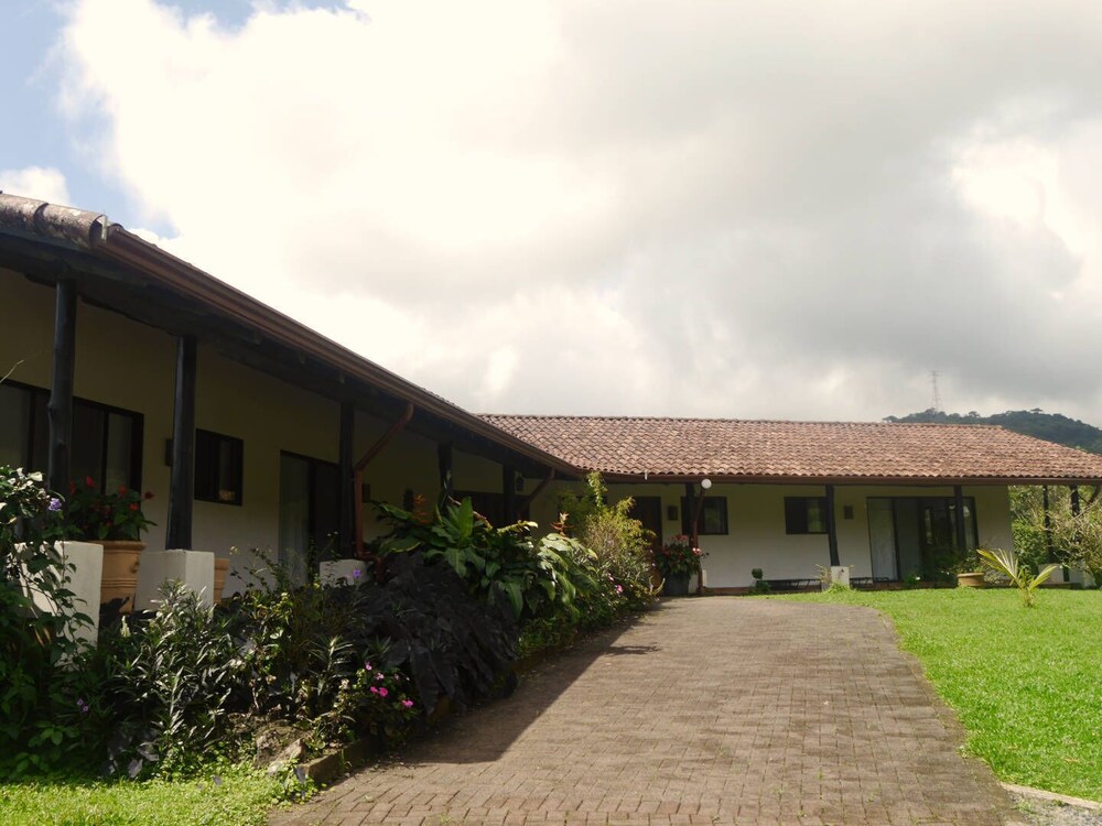 Hotel Refugium Silent Wings With Natural Pool - Image 1