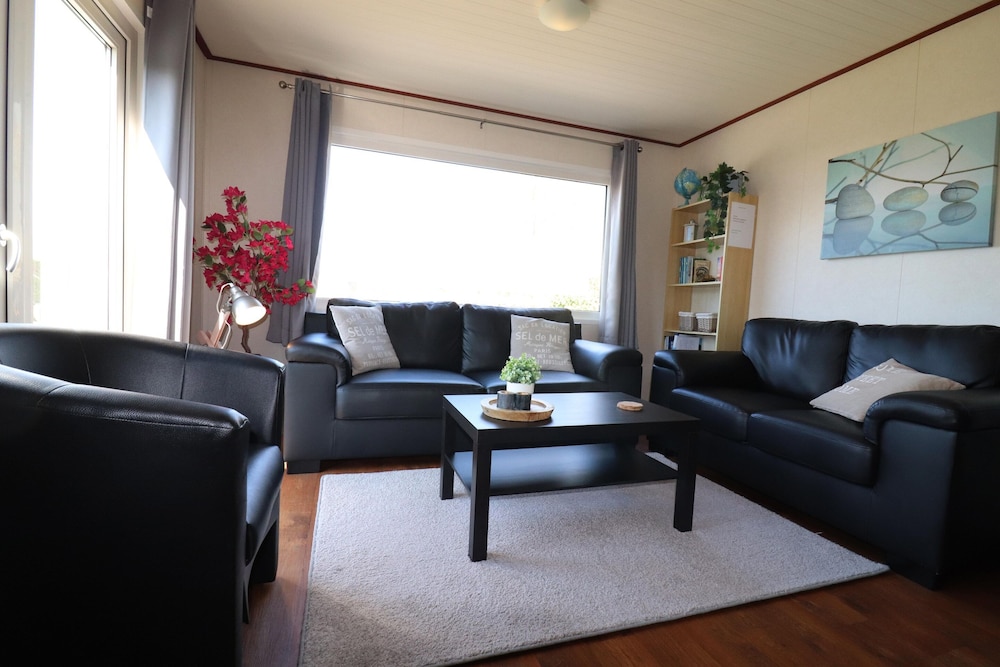 Chalet in Friesland Near Wadden Sea & Franeker