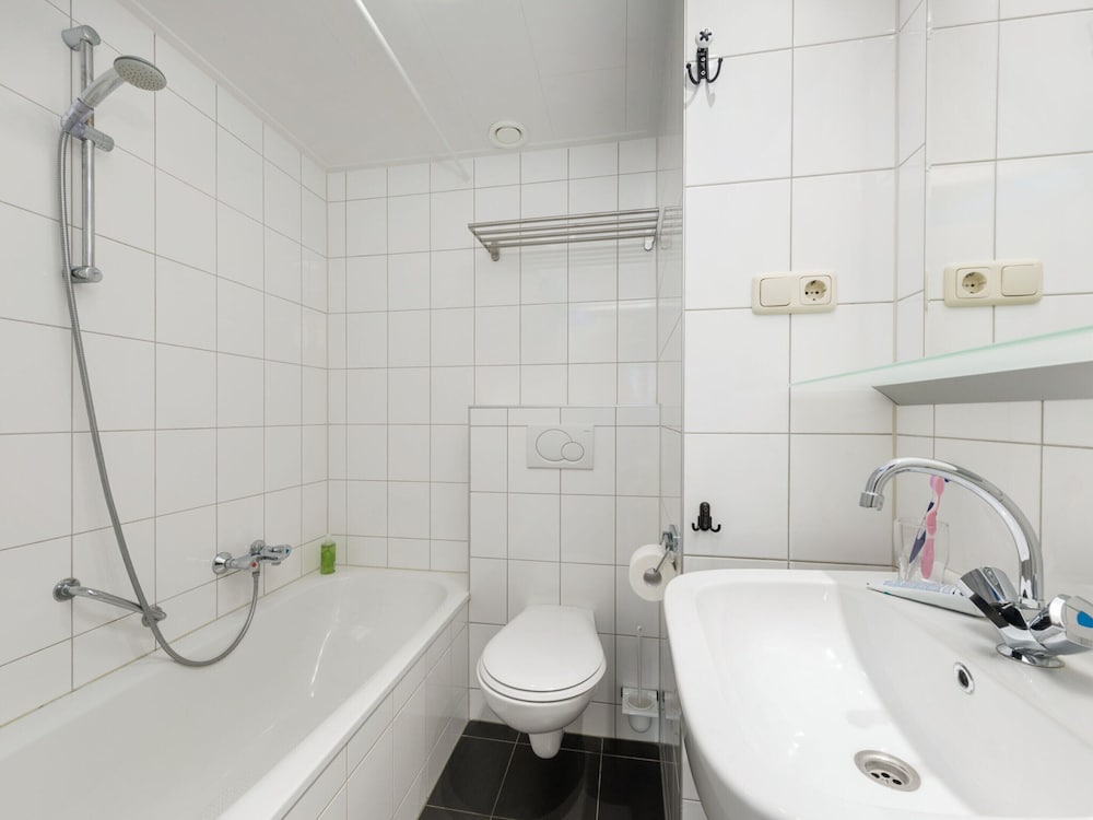 Apartment on Texel Near De Koog Beach view 4