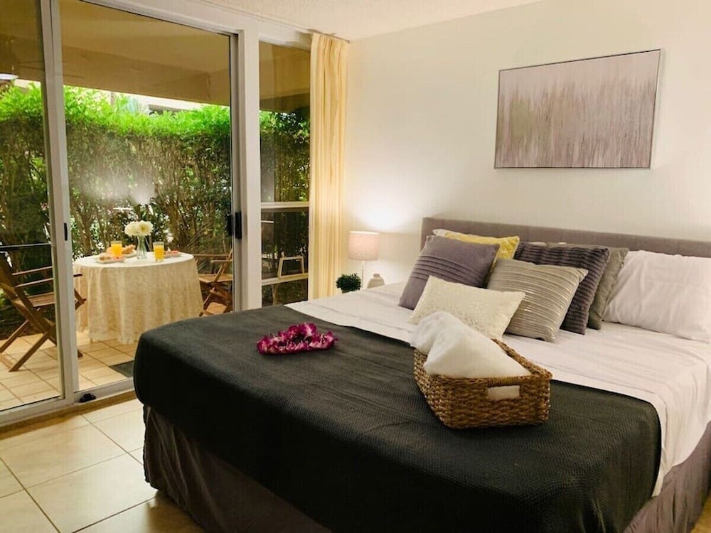 Signature Residences at Maui Banyan