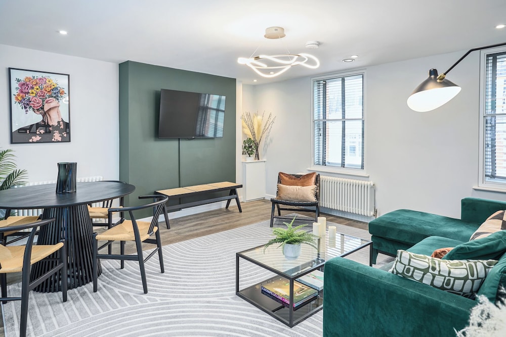 Be London - The Chinatown Residences