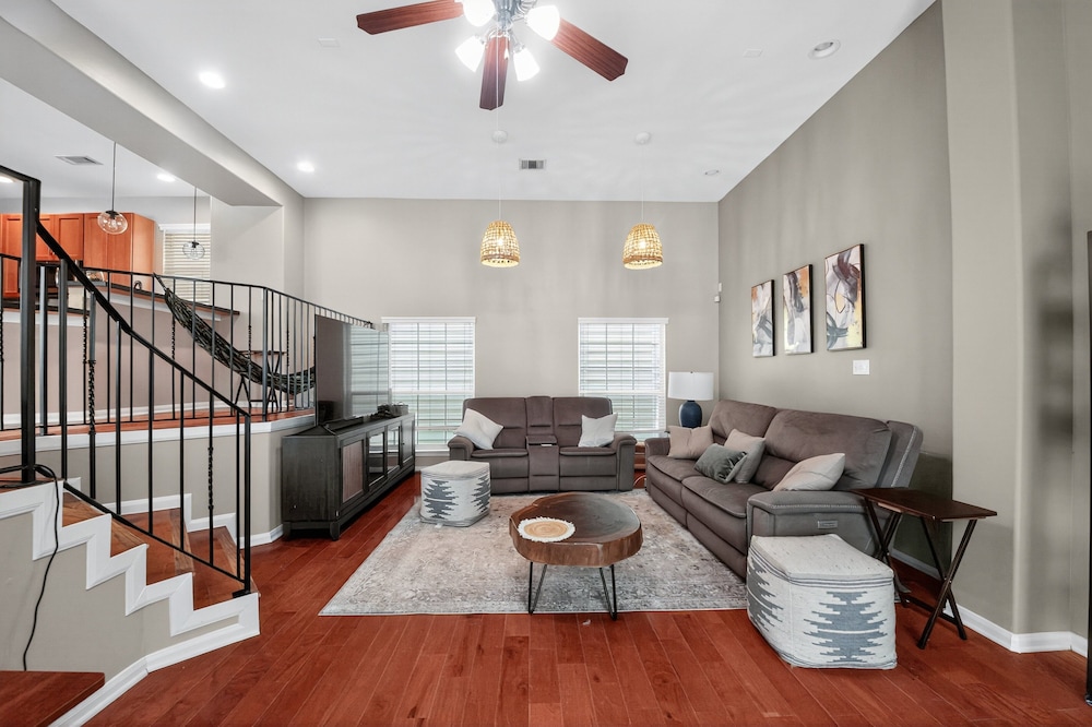 Stylish Houston Heights House 3 Bedroom Townhouse