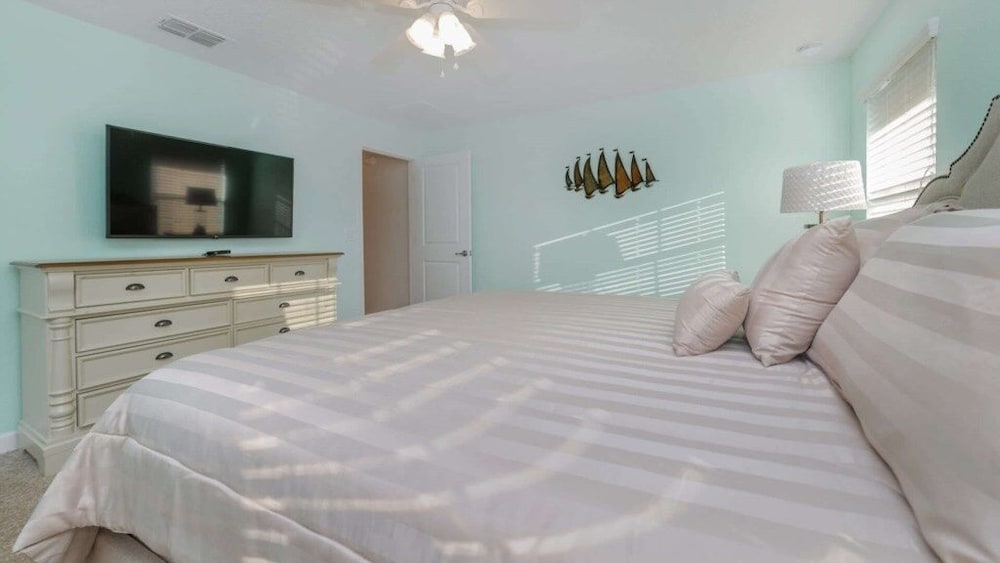 4br Home W/ Pool In Storey Lake Resort Near Disney 4 Bedroom Townhouse