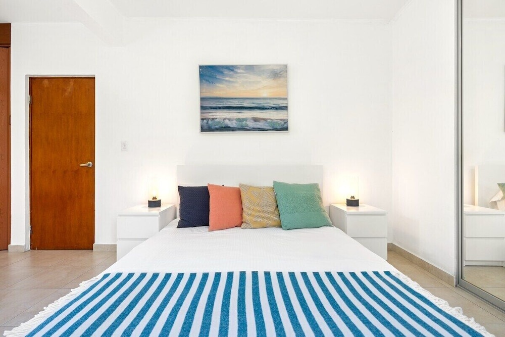 Puerto Rico Ocean Park Loft Vacation Rental With Parking Otium Rentals - Property Image 18