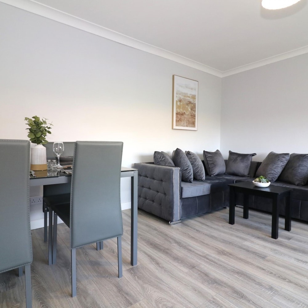 Sunnyside House - Holytown