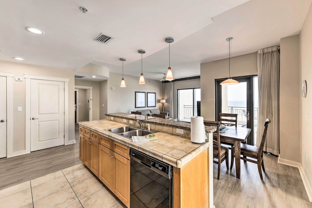 Scenic PCB Condo w/ Stunning Sunsets & Beach View!